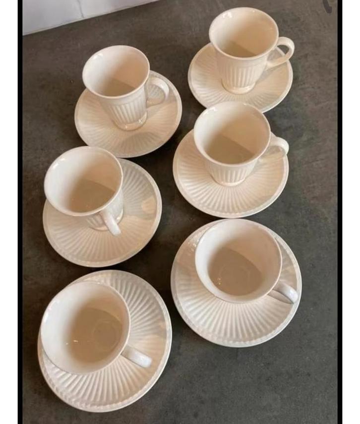 Kop en Schotel Set - 6 stuks, Huis en Inrichting, Keuken | Servies, Zo goed als nieuw, Kop(pen) en/of Schotel(s), Effen, Keramiek