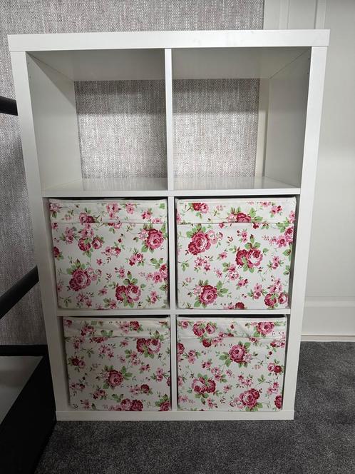 KALLAX kast met 6 vakken en manden, Huis en Inrichting, Kasten | Boekenkasten, Gebruikt, 50 tot 100 cm, 150 tot 200 cm, 25 tot 50 cm