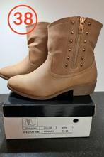 Beige enkellaarsjes met gouden studs, Bruin, Lage of Enkellaarzen, Nieuw, Ophalen of Verzenden