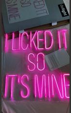 Neon verlichting i licked it so its mine, Ophalen, Zo goed als nieuw