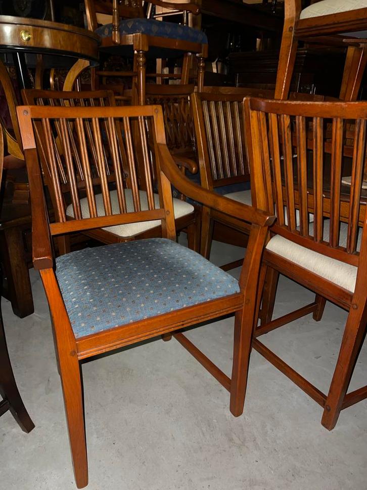 4 Schuitema Eetkamer Armstoelen, Huis en Inrichting, Stoelen, Gebruikt, Vier, Hout, Rood, Ophalen