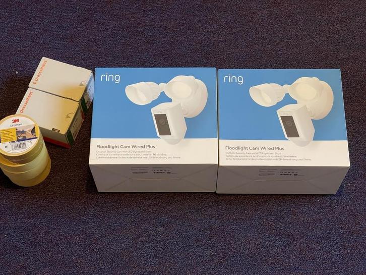 2x Ring Floodlight Cam Wired Plus Beveiligingscamera !NIEUW!, Audio, Tv en Foto, Videobewaking, Nieuw, Buitencamera, Ophalen of Verzenden