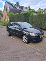 Volkswagen Polo 1.2 47KW 2005 Zwart, Auto's, Volkswagen, Voorwielaandrijving, Stof, 64 pk, 540 kg