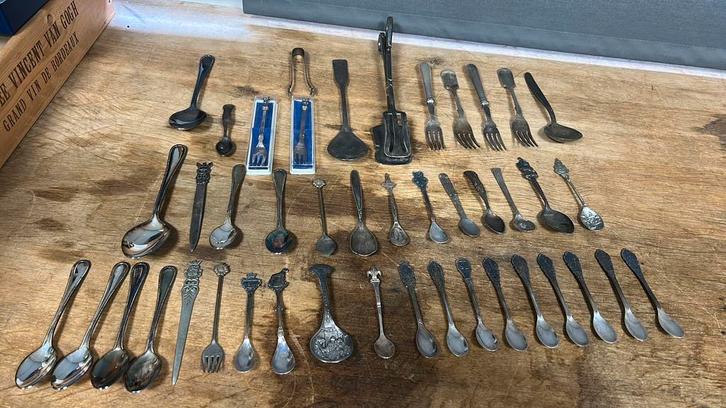 Zilver bestek. 1,25 kilo., Antiek en Kunst, Antiek | Goud en Zilver, Zilver, Ophalen of Verzenden