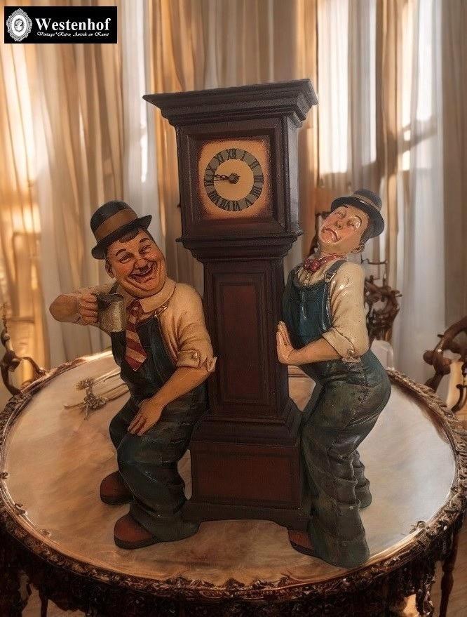 Vintage grote beeld Laurel & Hardy met staande klok, Verzamelen, Beelden en Beeldjes, Gebruikt, Mens, Ophalen of Verzenden