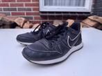 Nike zwarte/gouden sneakers wmns internationalist heat, Kleding | Dames, Schoenen, Ophalen, Zwart, Nike, Sneakers of Gympen