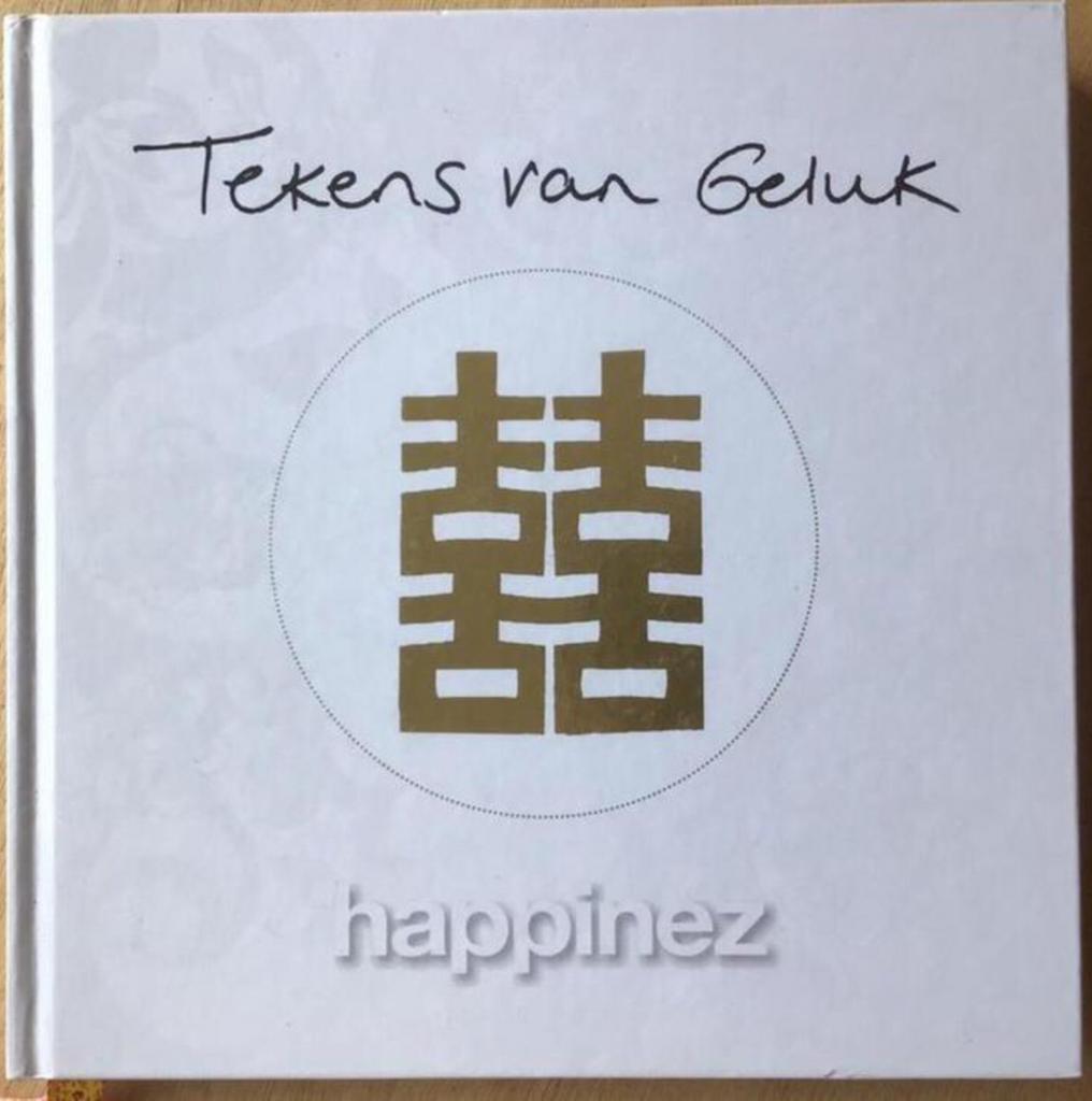 Boek Tekens van Geluk - Happinez - ZGAN, Ophalen of Verzenden, Zo goed als nieuw, Overige typen