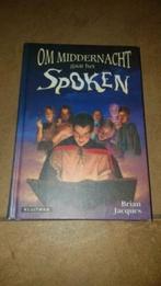 Boek om middernacht gaat het spoken, Boeken, Kinderboeken | Jeugd | 10 tot 12 jaar, Ophalen of Verzenden, Zo goed als nieuw, Brian Jacques