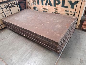 Gebruikte betonplex platen 18mm  beschikbaar voor biedingen