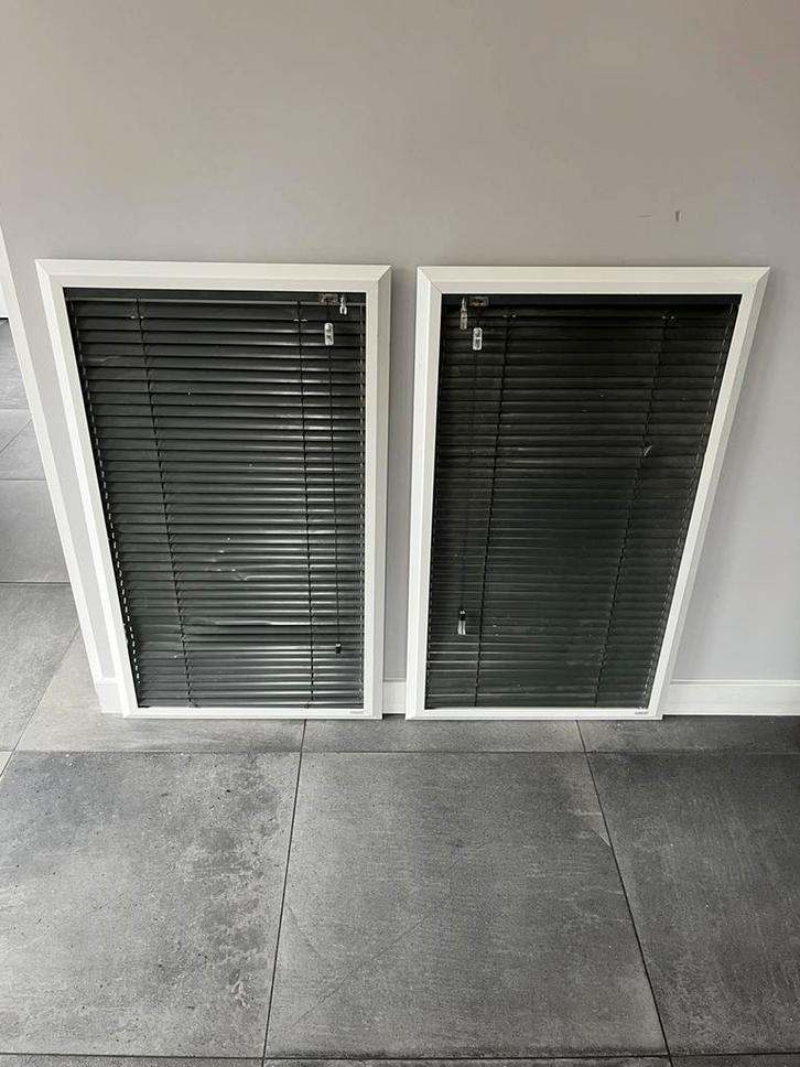 Jaloezie in profiel, Huis en Inrichting, Stoffering | Gordijnen en Lamellen, Gebruikt, Minder dan 100 cm, 50 tot 100 cm, Wit, Zwart