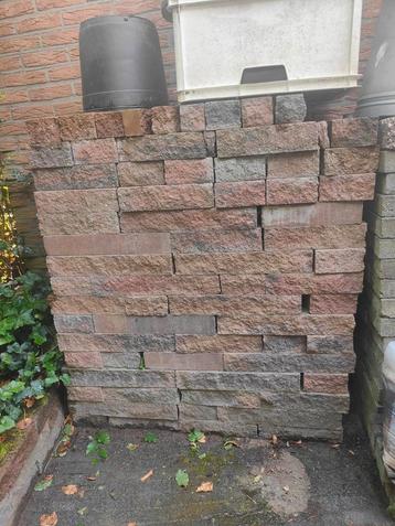 Stenen om muurtjes te maken (niet gebruikt) beschikbaar voor biedingen