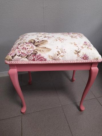 Brocante krukje 48 x 34 en 52 cm hoog beschikbaar voor biedingen