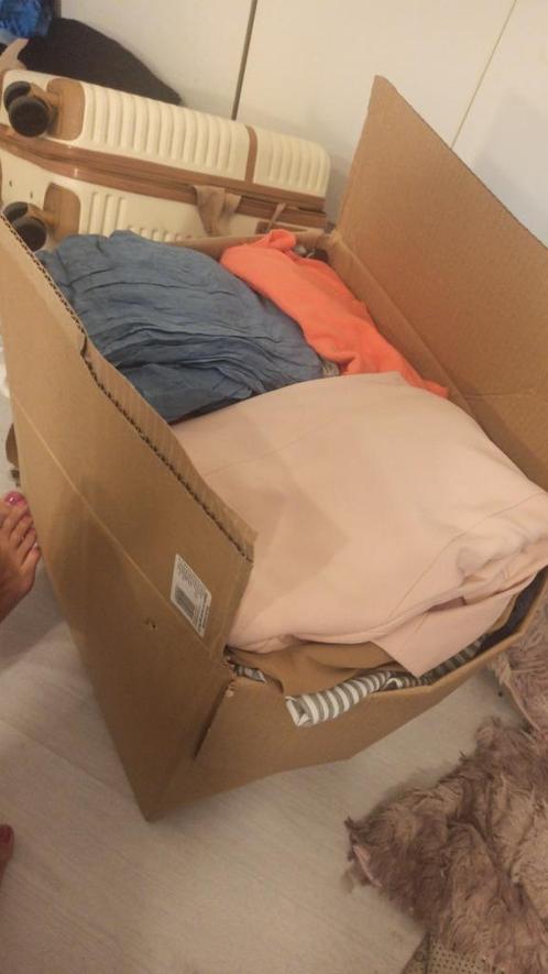 ≥ Een doos vol kleding — Dames-kledingpakketten — Marktplaats