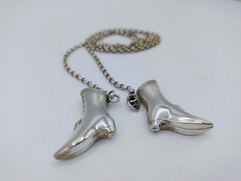 Zilveren jasseronketting met breipendoppen (laarzen), 79 cm., Sieraden, Tassen en Uiterlijk, Antieke sieraden, Ketting, Zilver