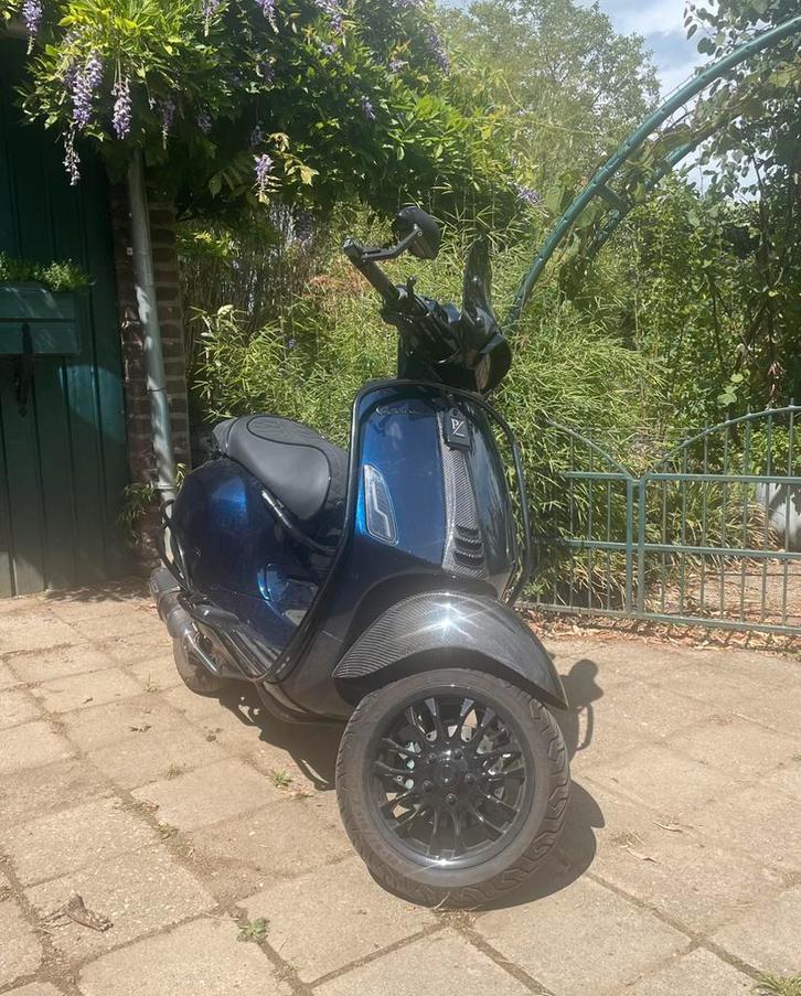 (Deze week €3100) Vespa Sprint full option uniek, Fietsen en Brommers, Scooters | Vespa, Zo goed als nieuw, Vespa S, Benzine, Ophalen