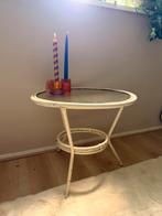 Vintage geschilderde rotan bijzettafel, Ophalen, Minder dan 55 cm, Rond, Glas