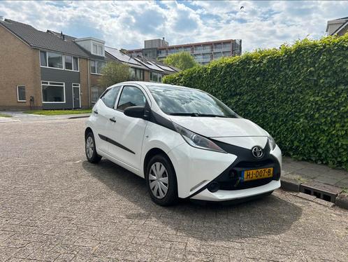 TOYOTA AYGO  1.0 12V Vvt-i 5drs 2015 AIRCO, Auto's, Toyota, Particulier, Aygo, ABS, Airbags, Airconditioning, Alarm, Centrale vergrendeling