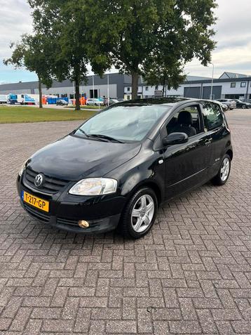 Volkswagen Fox 1.2 44KW 2011 Zwart beschikbaar voor biedingen