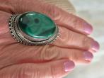 Antieke boho zilveren ring met malachiet, Sieraden, Tassen en Uiterlijk, Ringen, Gebruikt, Ophalen of Verzenden, 17 tot 18, Met edelsteen