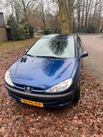 Peugeot 206 1.4 5D 2004 Blauw, Auto's, Peugeot, Voorwielaandrijving, 31 €/maand, 4 cilinders, Blauw