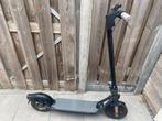 Ninebot E-step met oplader, Fietsen en Brommers, Steps, Ophalen, Gebruikt, Elektrische step (E-scooter)