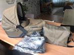 Mutsy groene reiswieg & luiertas en regenhoes, Kinderwagen, Gebruikt, Ophalen of Verzenden, Met reiswieg
