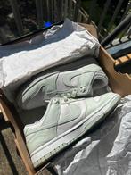 Nike dunk low, next nature white barely green, Kleding | Dames, Schoenen, Wit, Nike, Ophalen of Verzenden, Sneakers of Gympen