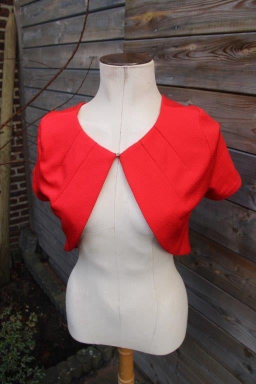 Bolero rood Evilia mt S/M Vaste prijs AANBIEDING, Evilia, Ophalen of Verzenden, Zo goed als nieuw, Maat 36 (S)