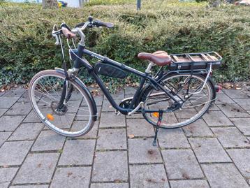 Zeer nette Btwin elops 900e e-bike met laag frame (45cm) beschikbaar voor biedingen