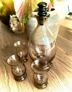 Curro karaf Glazen likeurset zwart glazen stop 3 beker glas, Antiek en Kunst, Antiek | Glas en Kristal, Verzenden