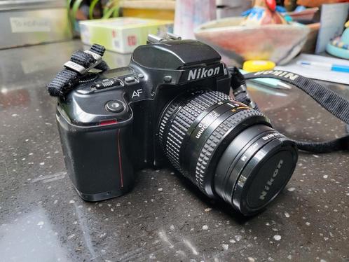 Nikon analoge camera  body + telelens + accessoires, Hobby en Vrije tijd, Overige Hobby en Vrije tijd, Ophalen of Verzenden