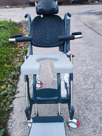 Dolfijn douchestoel beschikbaar voor biedingen