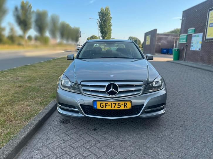 2013 Mercedes-Benz C180 premium edition1.6  AUT. Clima, Navi, Auto's, Mercedes-Benz, Particulier, C-Klasse, Benzine, B, Sedan