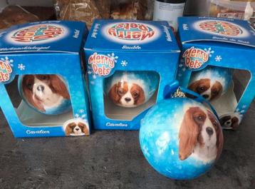 4 cavalier king charles kerstballen  beschikbaar voor biedingen