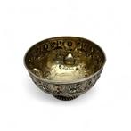 Vroeg 18e eeuwse zilveren roomkom, mr. Karst Karsten Ros, Antiek en Kunst, Antiek | Goud en Zilver, Ophalen of Verzenden, Zilver