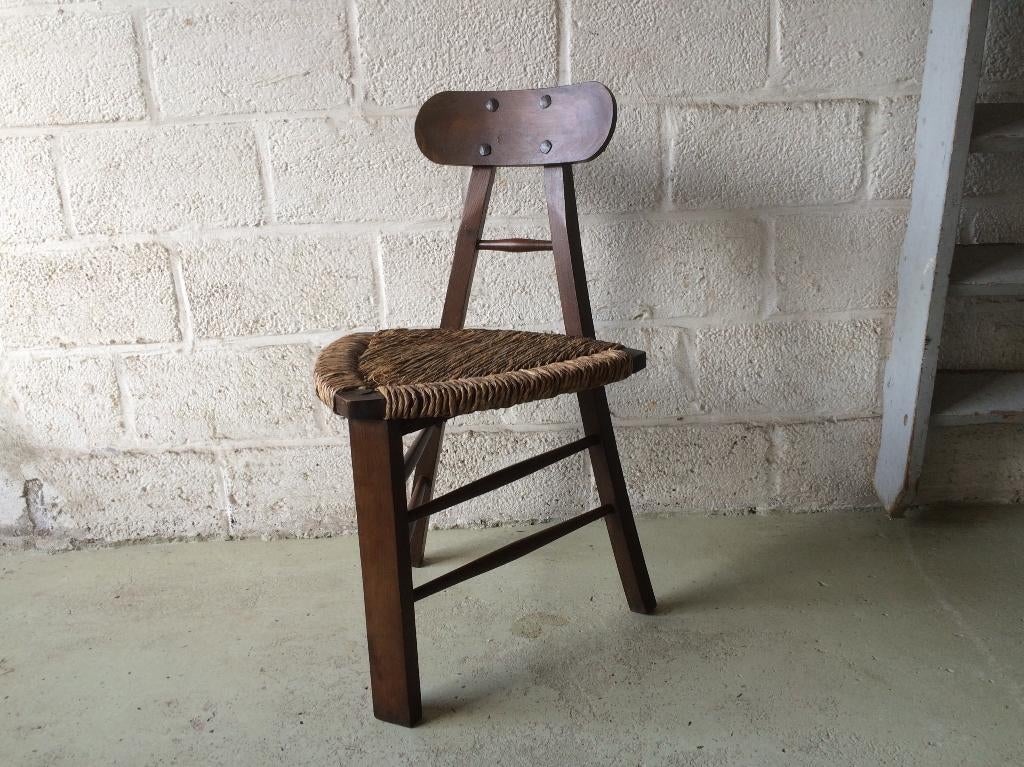 Vintage brutalist driepoot stoeltje, Huis en Inrichting, Stoelen, Ophalen, Gebruikt, Bruin, Eén