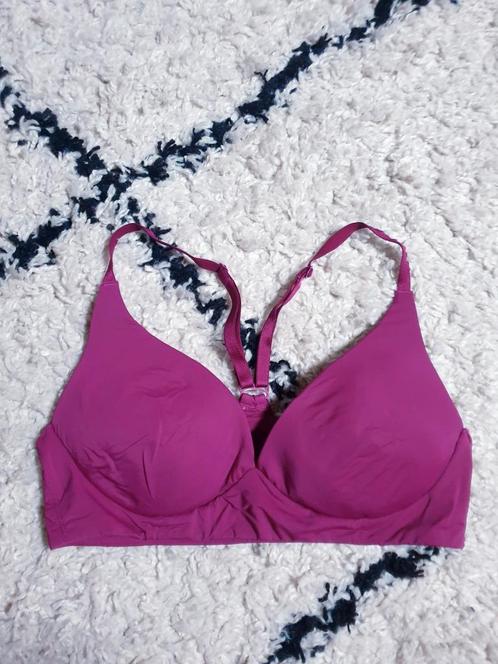 Queentex naadloze BH top fuchsia kleur maat 75B, Kleding | Dames, Ondergoed en Lingerie, BH, Roze, Ophalen of Verzenden