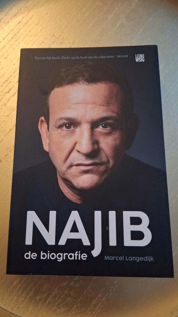 Najib Amhali - De Biografie, Boeken, Biografieën, Zo goed als nieuw, Overige, Verzenden