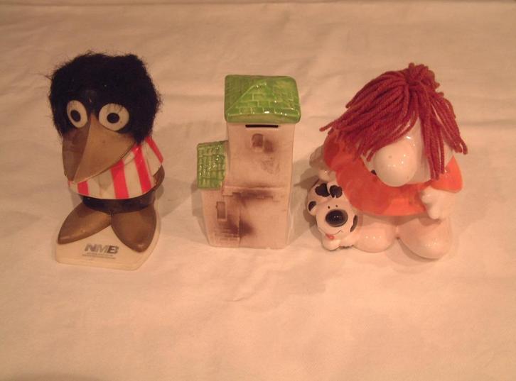 3 oude spaarpotten pop -n.m.b Fauni Finland-toren, Verzamelen, Spaarpotten, Gebruikt, Overige thema's, Ophalen of Verzenden