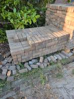 Gratis 309 stenen 21x7x8 (lxbxh), Ophalen, Gebruikt, Beton, Klinkers