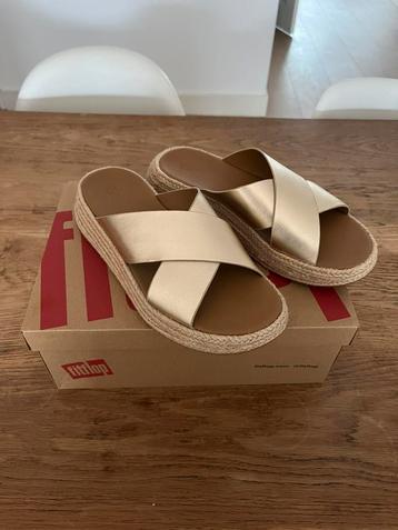 Fitflop cross goud maat 37 beschikbaar voor biedingen