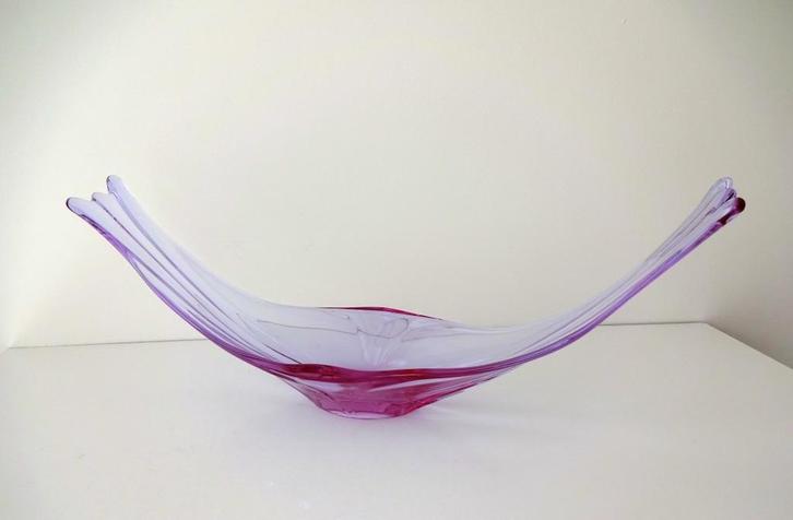 Lange glazen schaal paars roze met zes punten Murano 3693-s, Antiek en Kunst, Antiek | Glas en Kristal, Ophalen of Verzenden