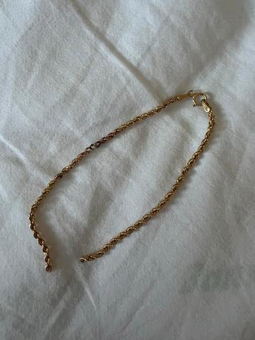Kapotte 9k Gouden Rope Armband beschikbaar voor biedingen
