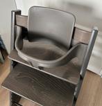 Stokke tripp trapp grijs incl babyset en tray, Ophalen, Zo goed als nieuw, Meegroeistoel
