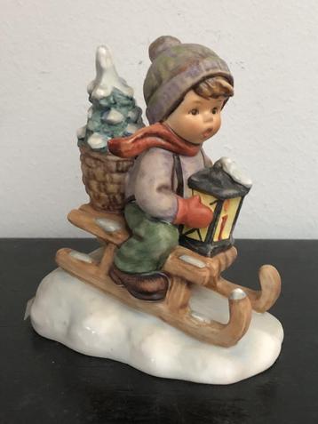 Hummel 396 2/0 Ride Into Christmas 11 cm (Reyshof) beschikbaar voor biedingen