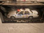 1:18 Ford crown victoria, Hobby en Vrije tijd, Modelauto's | 1:18, Ophalen of Verzenden, Zo goed als nieuw, Overige merken