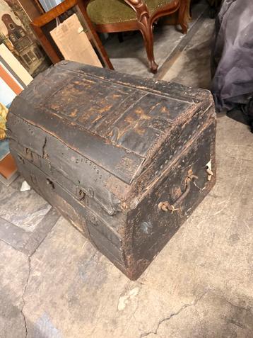 Antieke Scheepskist/Reiskoffer - Authentiek & Decoratief beschikbaar voor biedingen