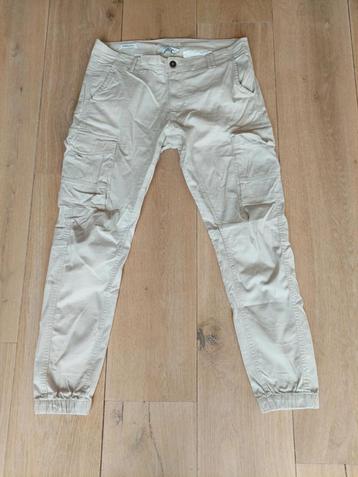 Broek van Jack & Jones beschikbaar voor biedingen