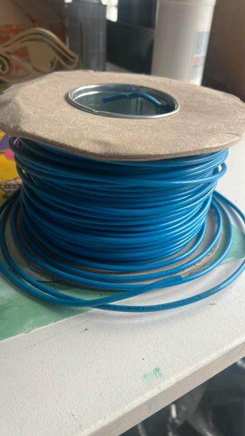 Draad blauw 1x4mm2 beschikbaar voor biedingen