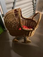 Rieten speelgoed kinderwagen, Kinderen en Baby's, Speelgoed | Poppen, Ophalen, Zo goed als nieuw, Babypop